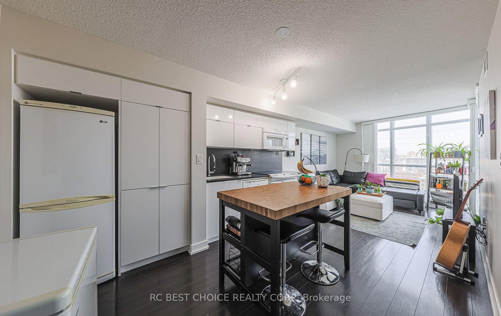 21 Iceboat Terrace N, Unit 1501 thumbnail 15