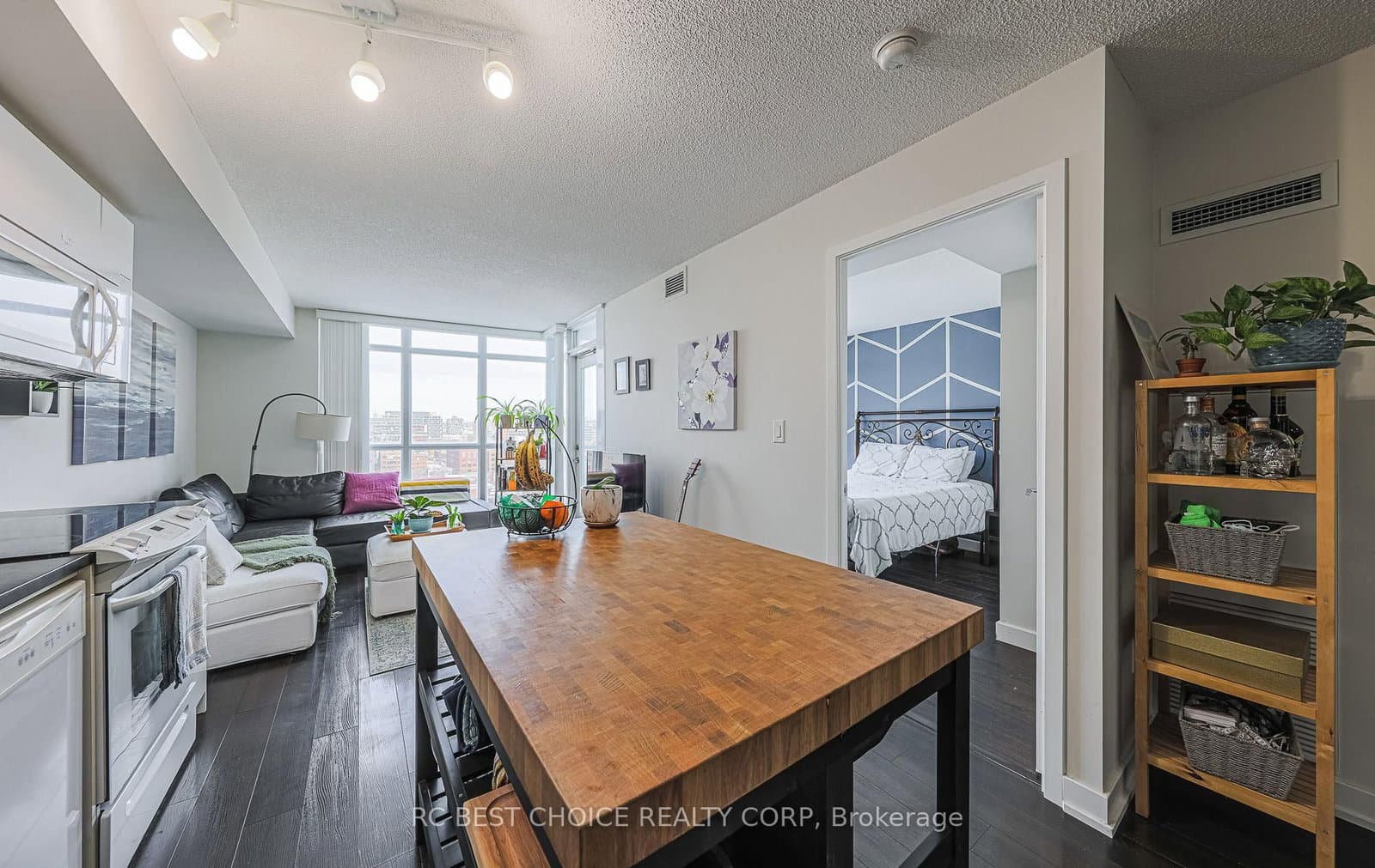21 Iceboat Terrace N, Unit 1501 thumbnail 18