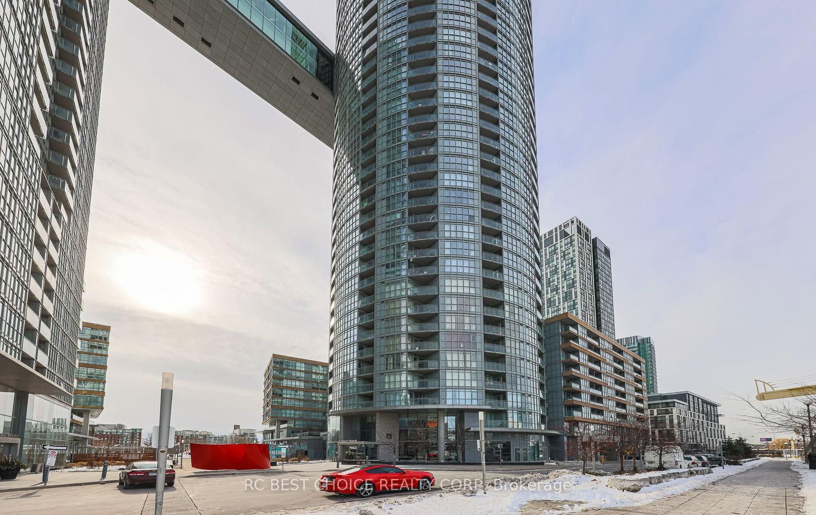 21 Iceboat Terrace N, Unit 1501 thumbnail 2
