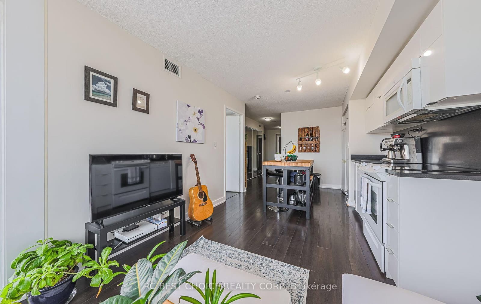 21 Iceboat Terrace N, Unit 1501 thumbnail 22