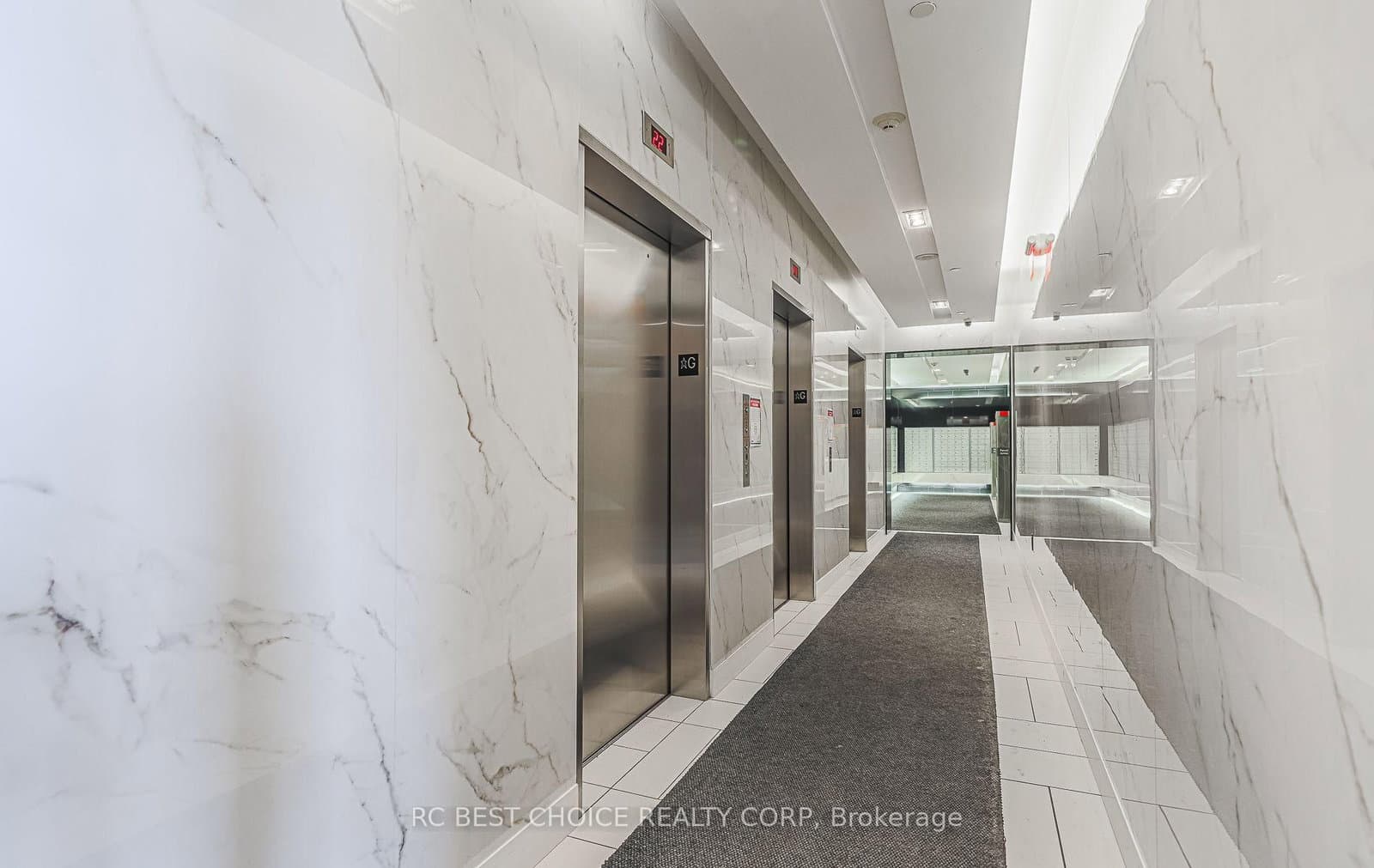 21 Iceboat Terrace N, Unit 1501 thumbnail 6