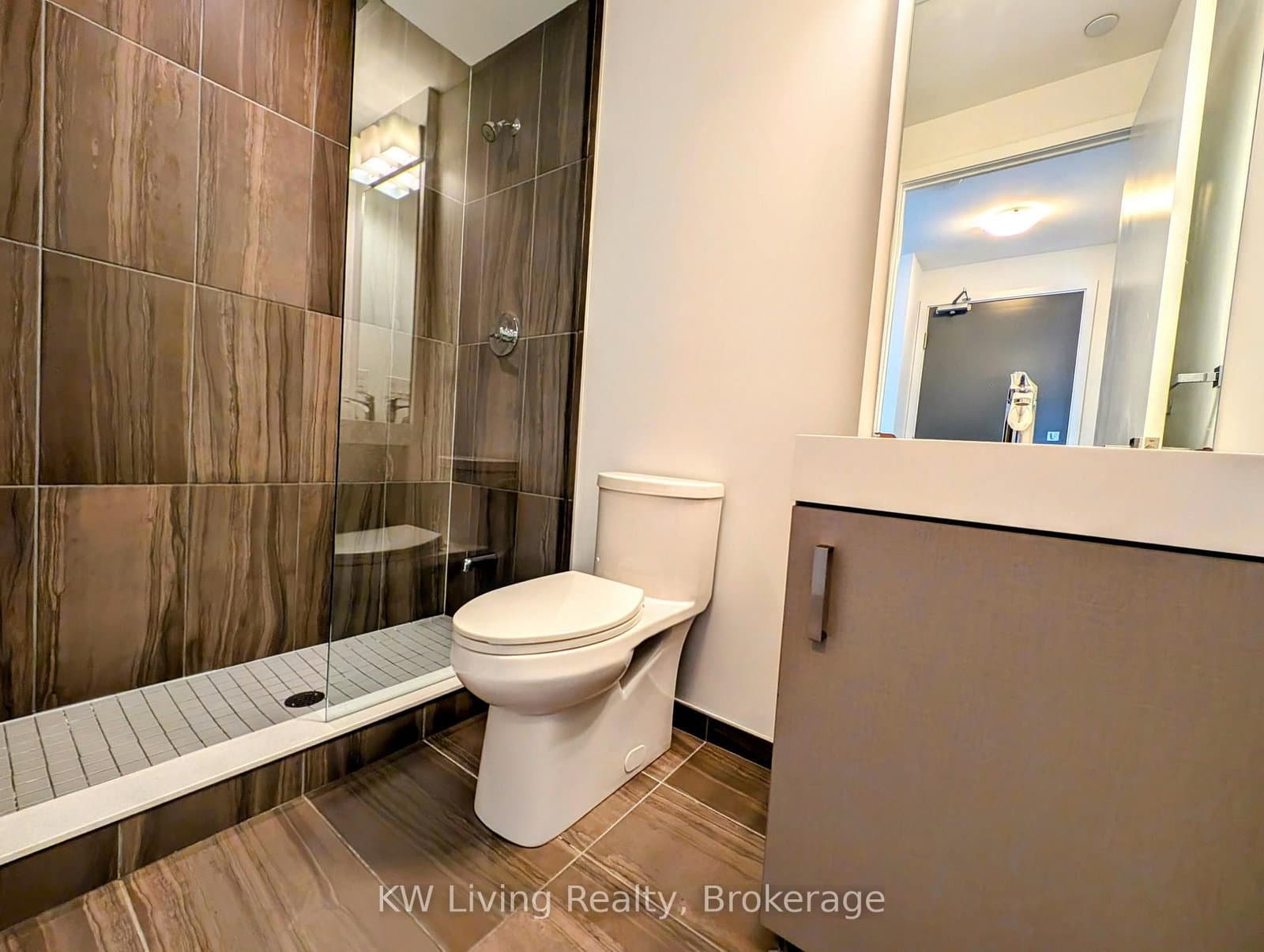 17 Dundonald Street, Unit 501 thumbnail 14