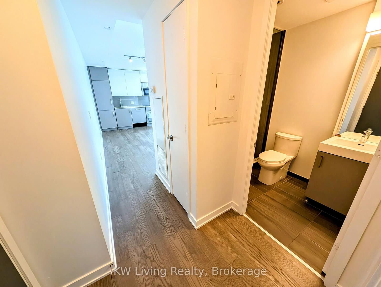 17 Dundonald Street, Unit 501 thumbnail 16