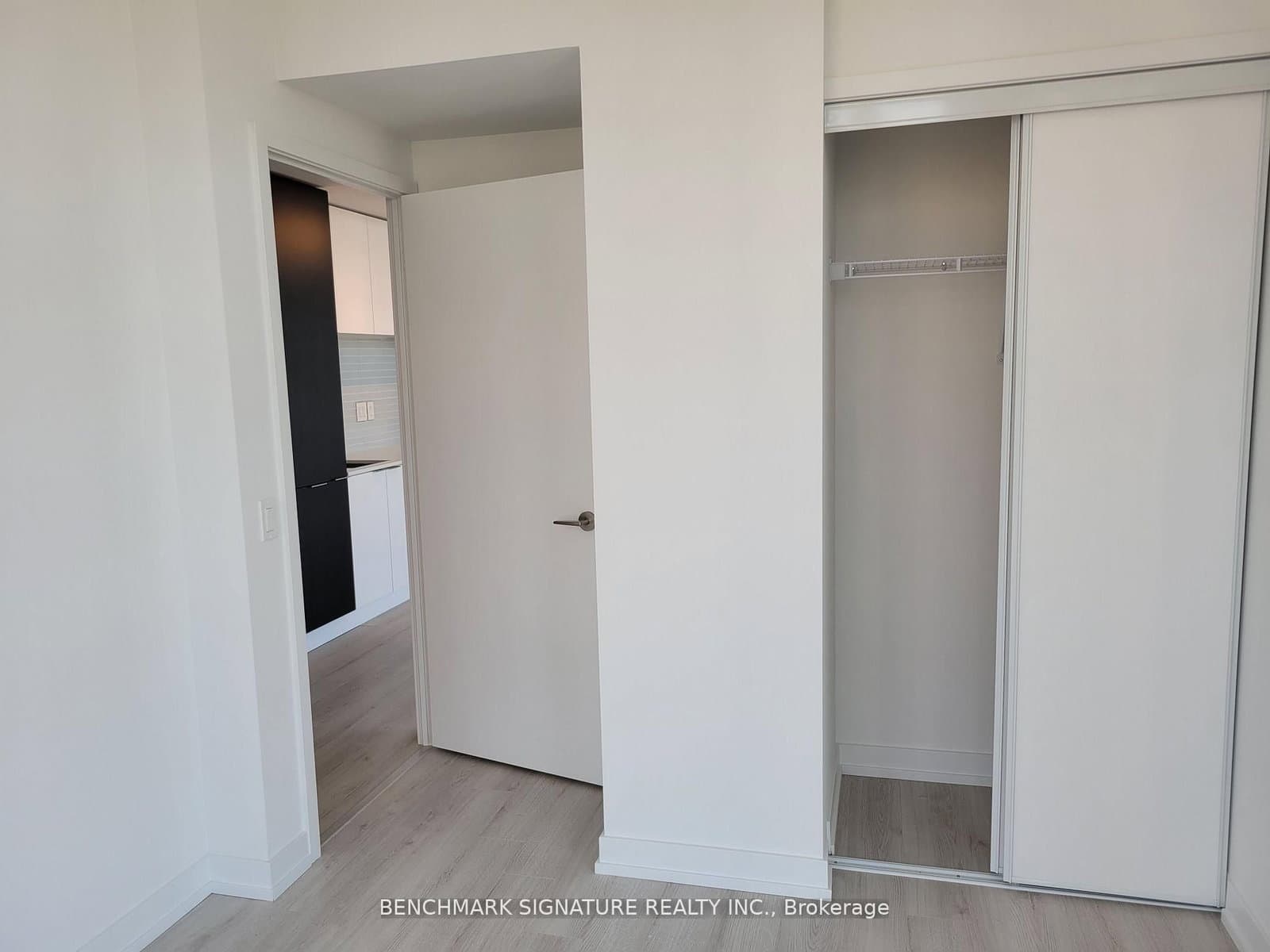 33 Helendale Avenue, Unit 2903 thumbnail 7