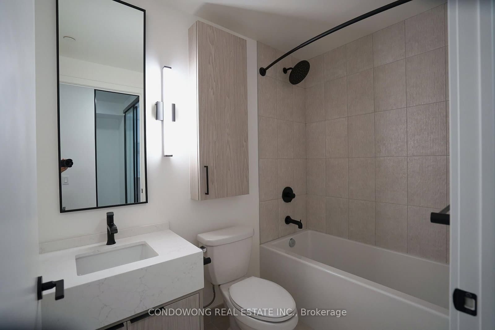 91 Montclair Avenue, Unit 502 thumbnail 10