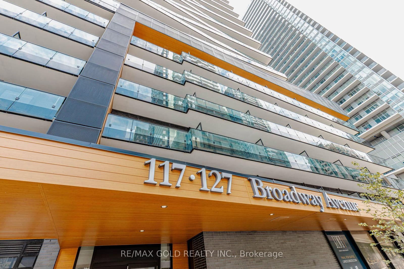 127 Broadway Avenue, Unit 1011