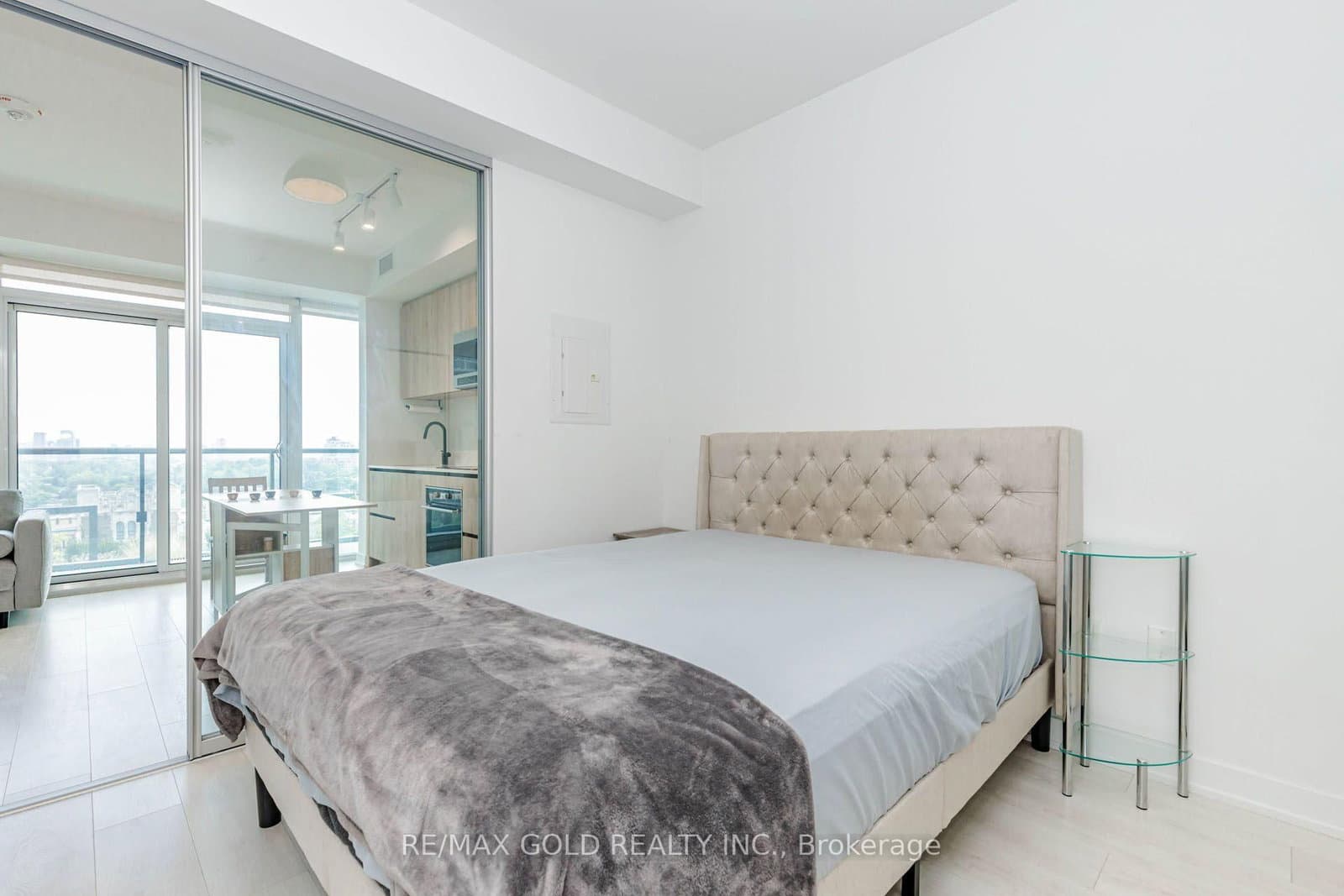 127 Broadway Avenue, Unit 1011 thumbnail 23