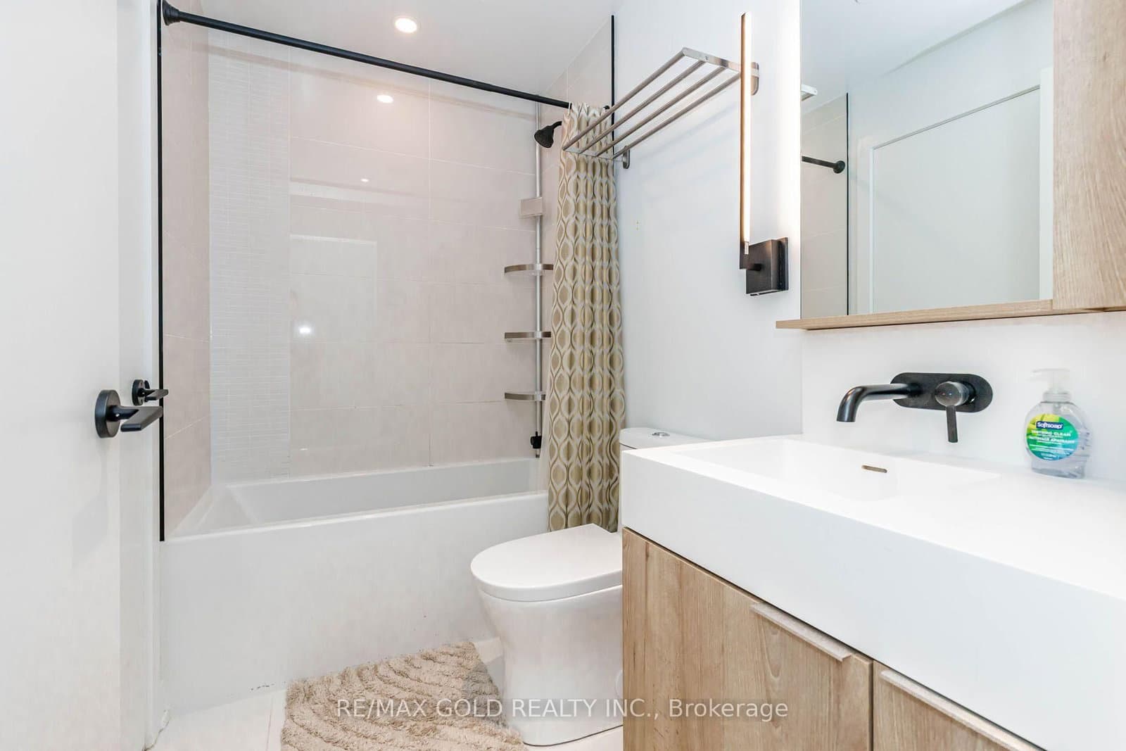 127 Broadway Avenue, Unit 1011 thumbnail 26