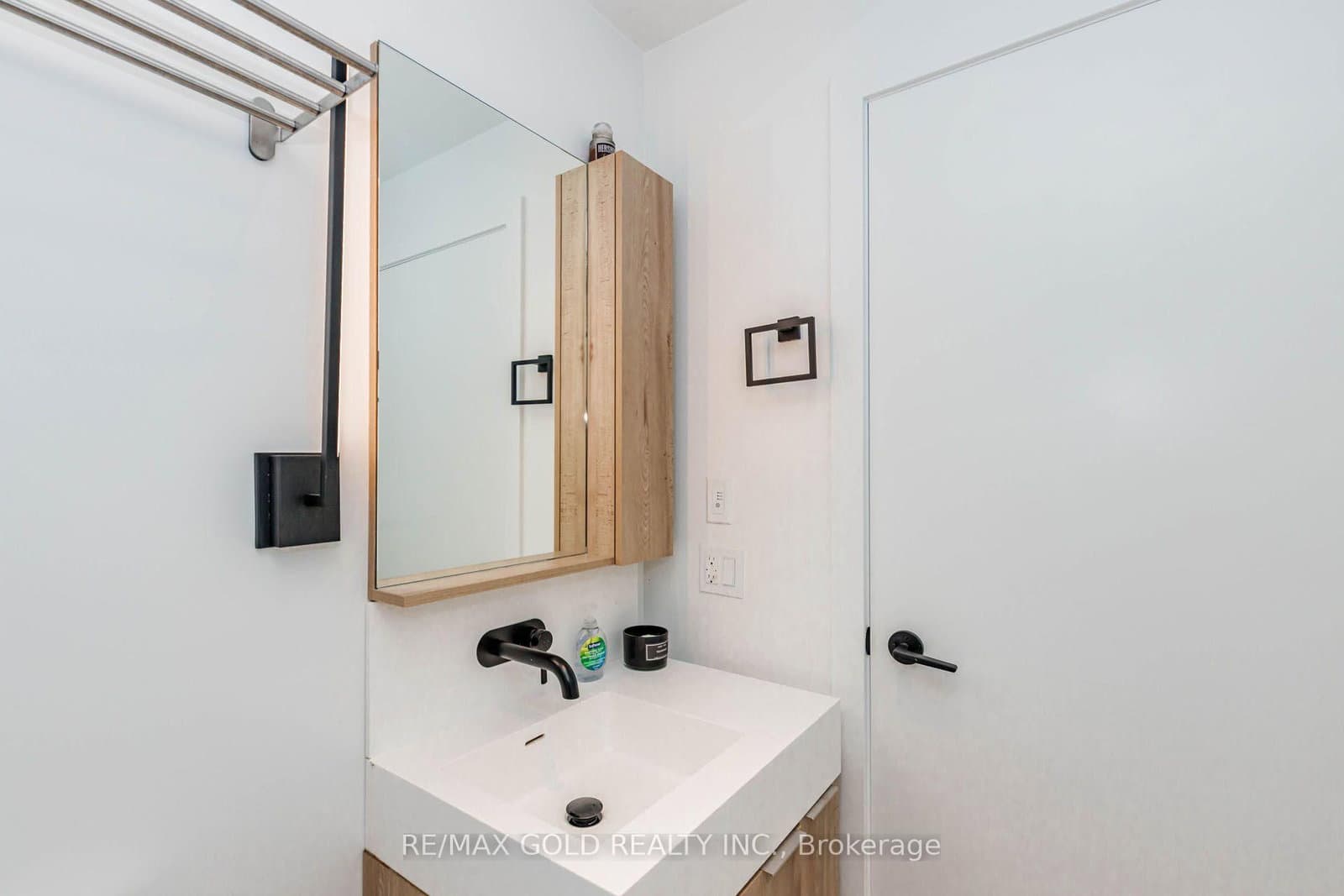 127 Broadway Avenue, Unit 1011 thumbnail 28