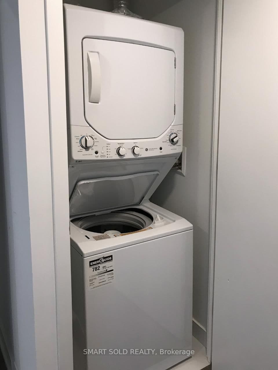 501 Yonge Street, Unit 1105 thumbnail 11