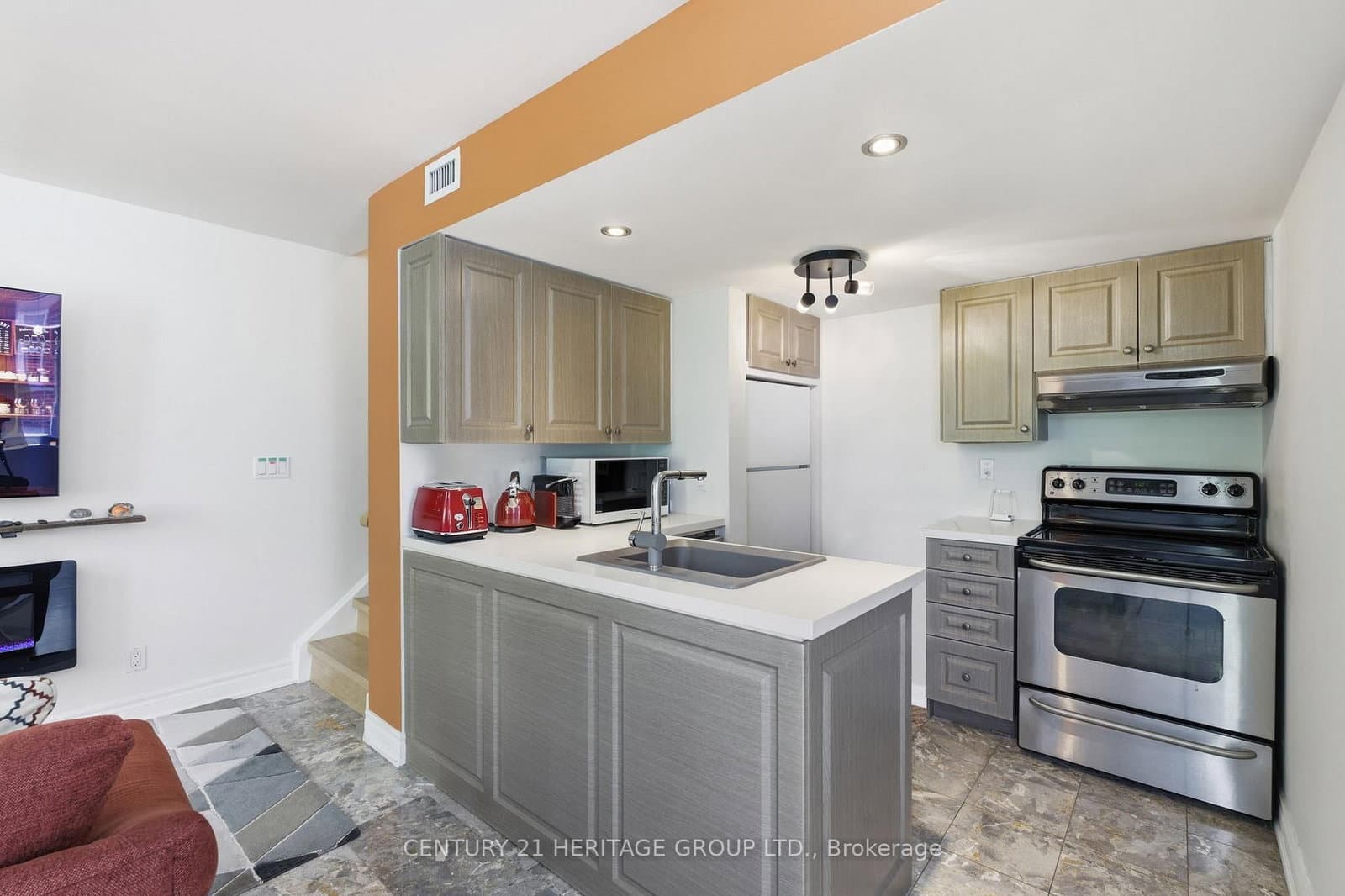 87 Lillian Street, Unit 8 thumbnail 13