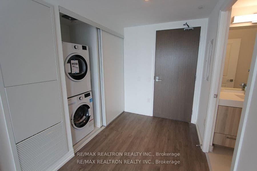 251 Jarvis Street, Unit 4712 thumbnail 3