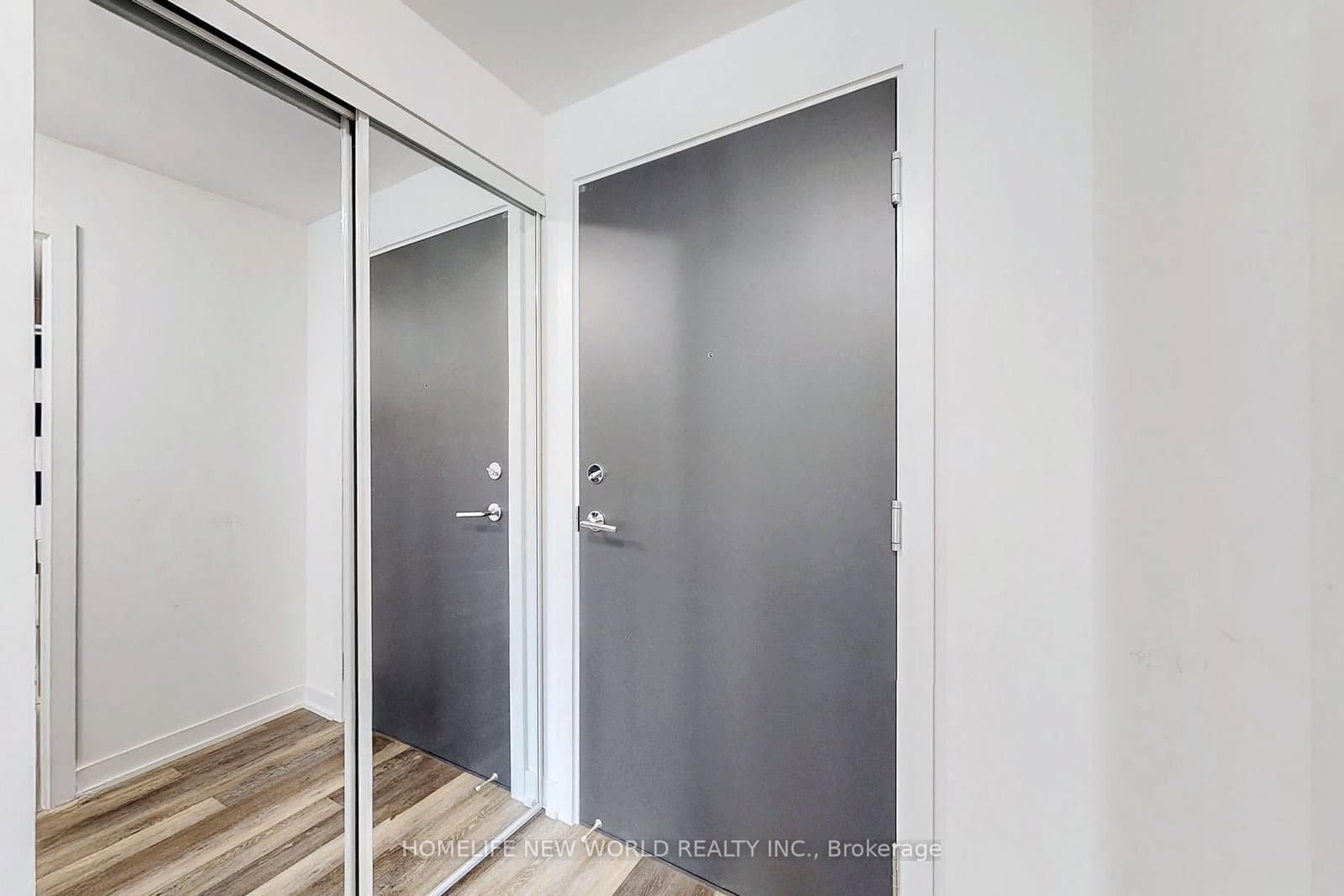 250 Lawrence Avenue W, Unit 518 thumbnail 16