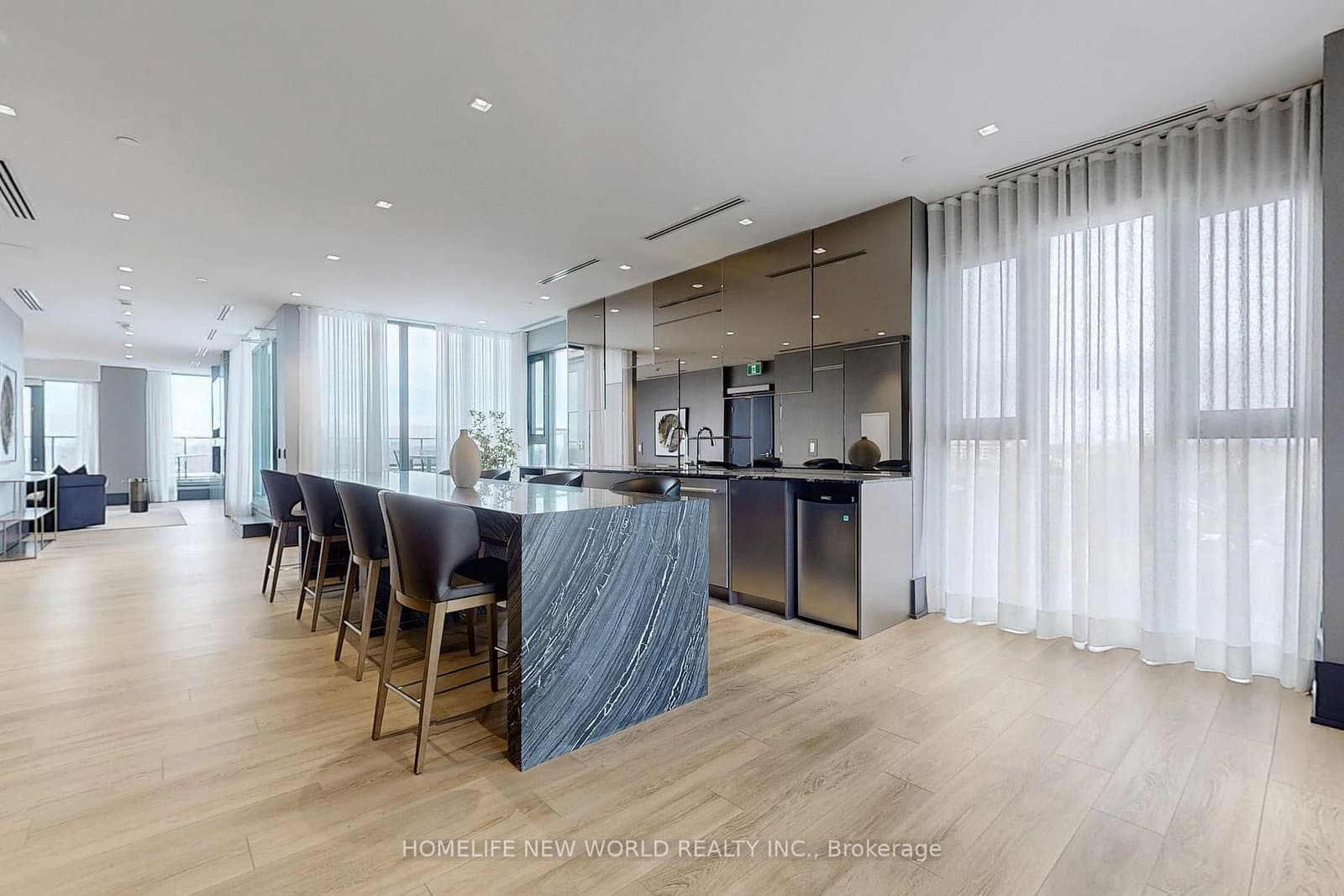 250 Lawrence Avenue W, Unit 518 thumbnail 23