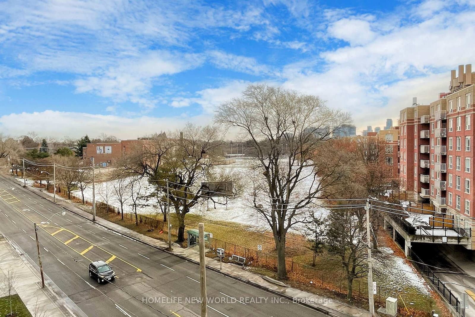 250 Lawrence Avenue W, Unit 518 thumbnail 31