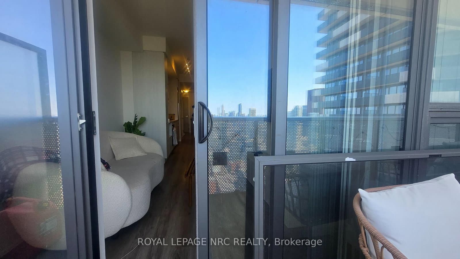 138 Downes Street, Unit 6302 thumbnail 21