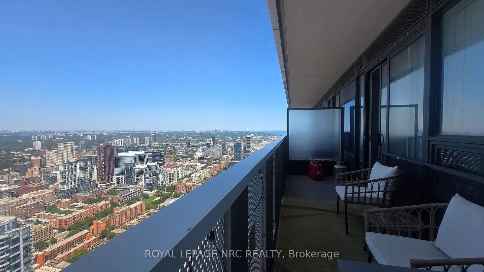 138 Downes Street, Unit 6302 thumbnail 22