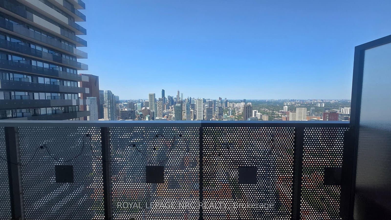 138 Downes Street, Unit 6302 thumbnail 24