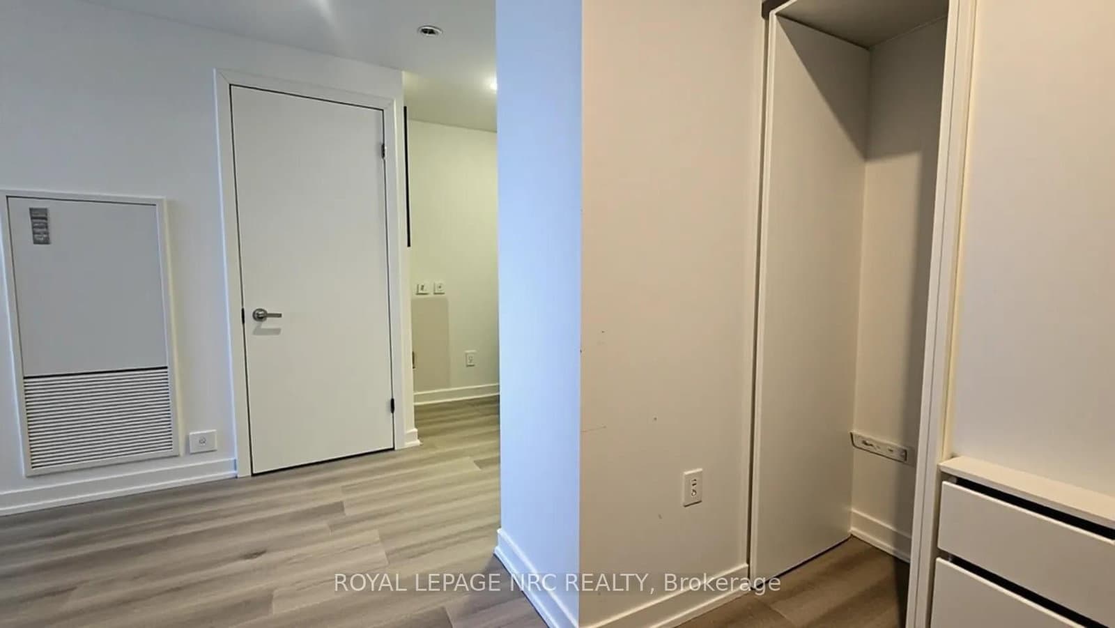 138 Downes Street, Unit 6302 thumbnail 8