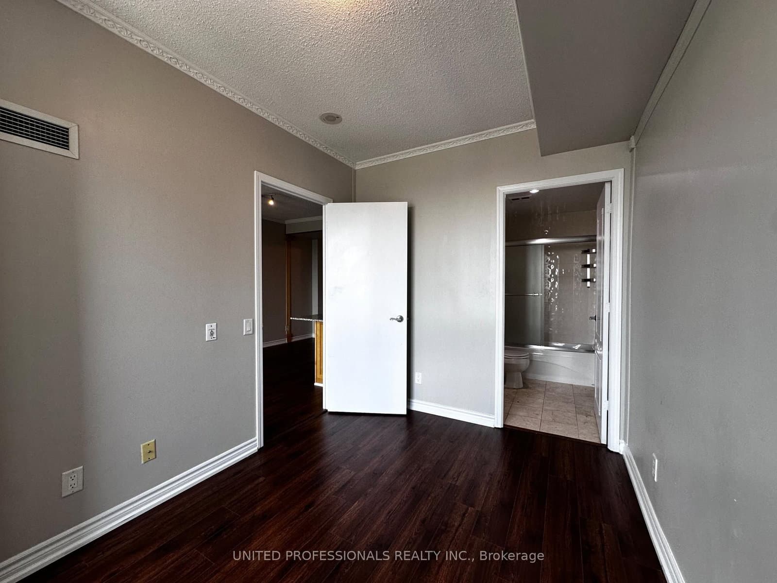 60 Byng Avenue, Unit 1812 thumbnail 11