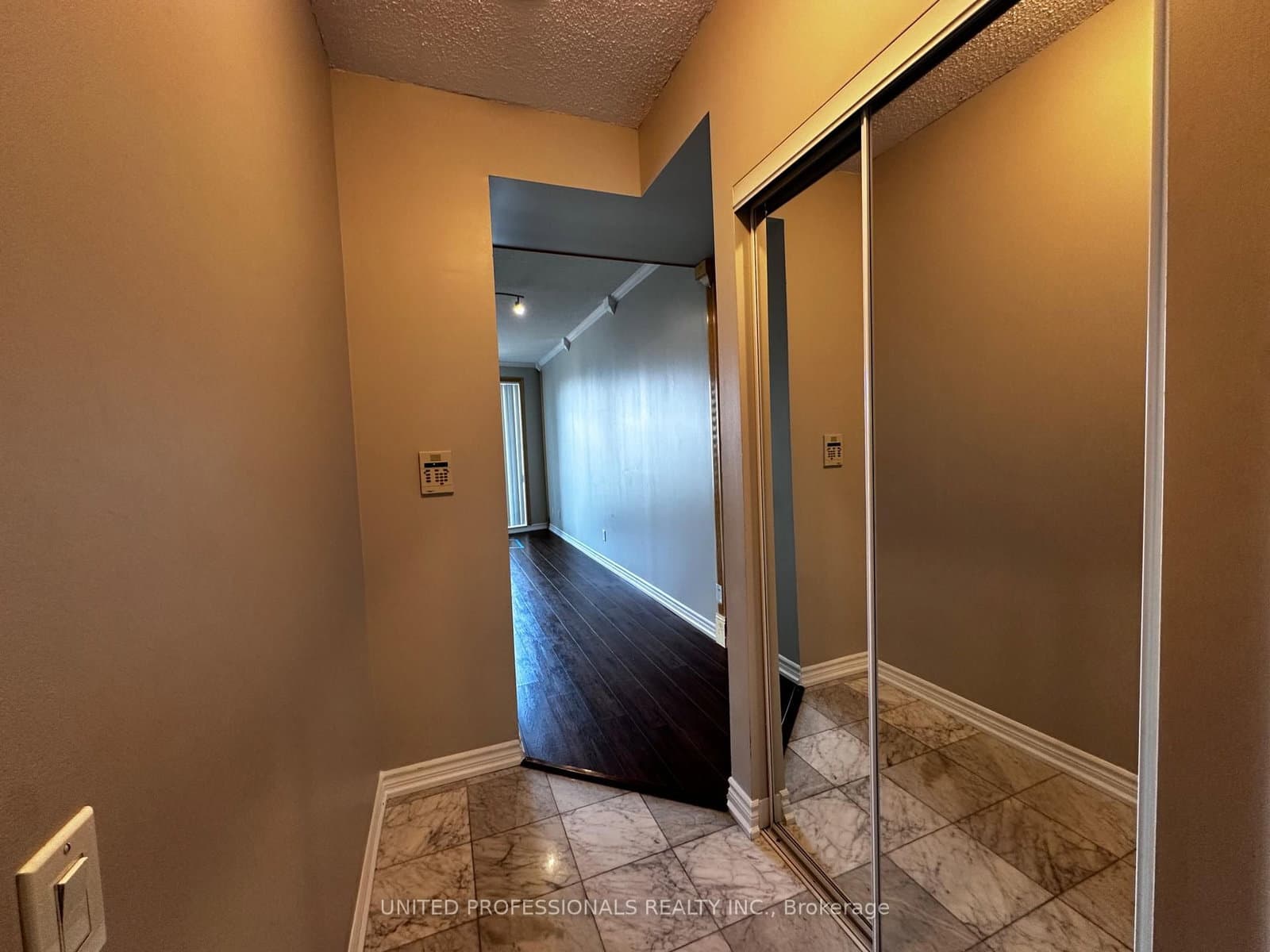 60 Byng Avenue, Unit 1812 thumbnail 4