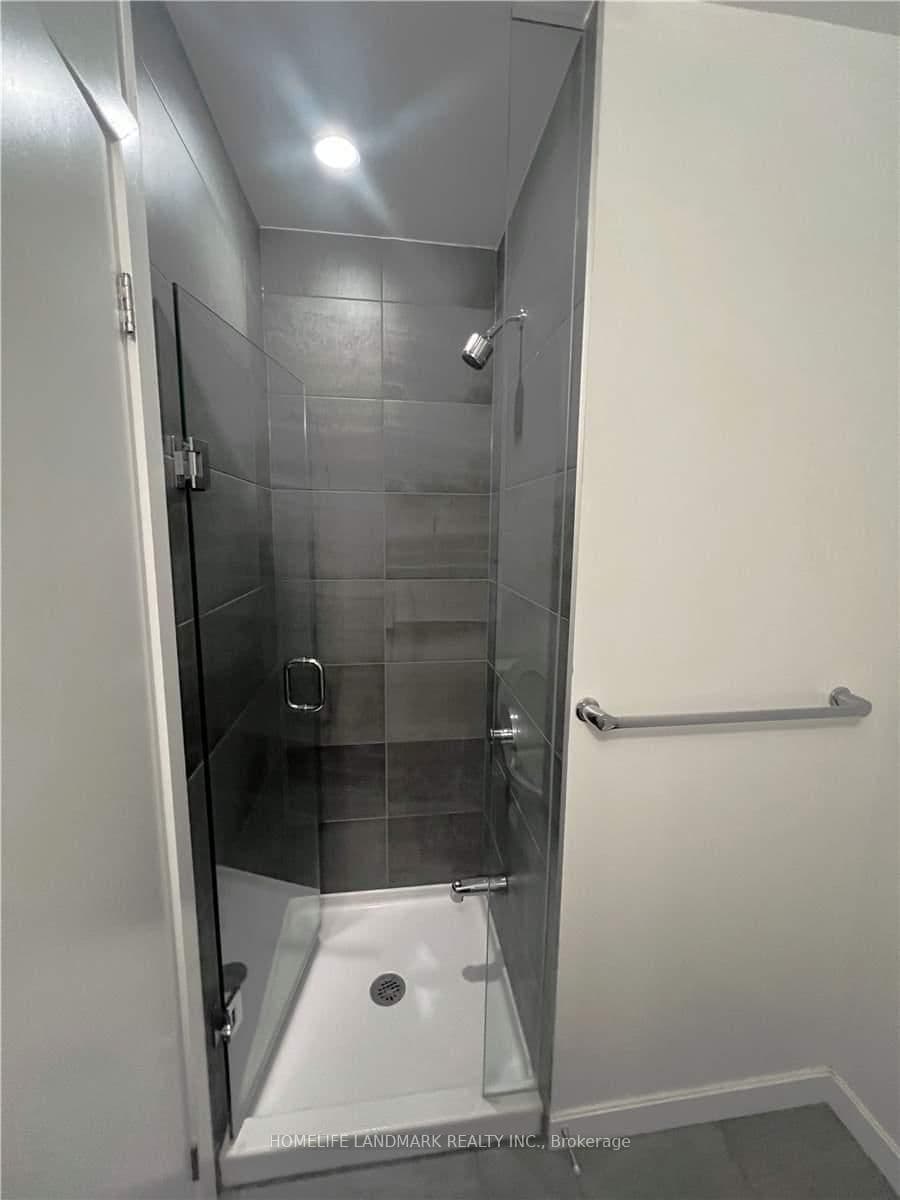 56 Forest Manor Road, Unit 1502 thumbnail 6