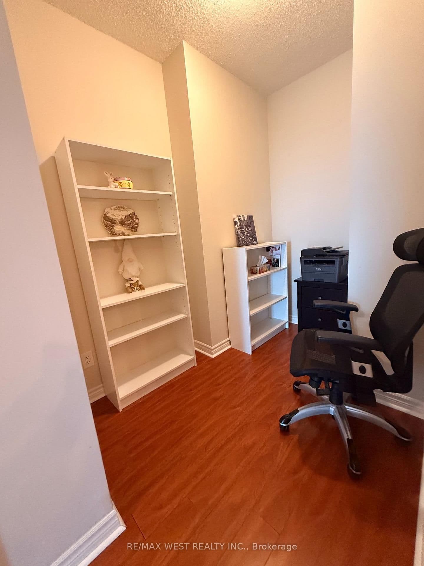 60 Byng Avenue, Unit 2010 thumbnail 12