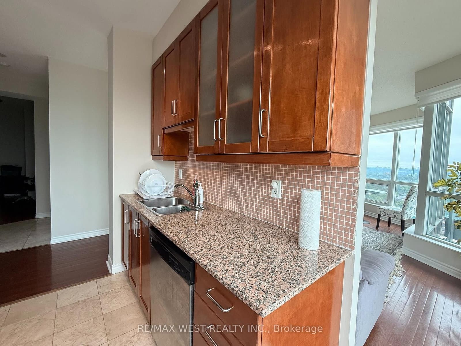 60 Byng Avenue, Unit 2010 thumbnail 17