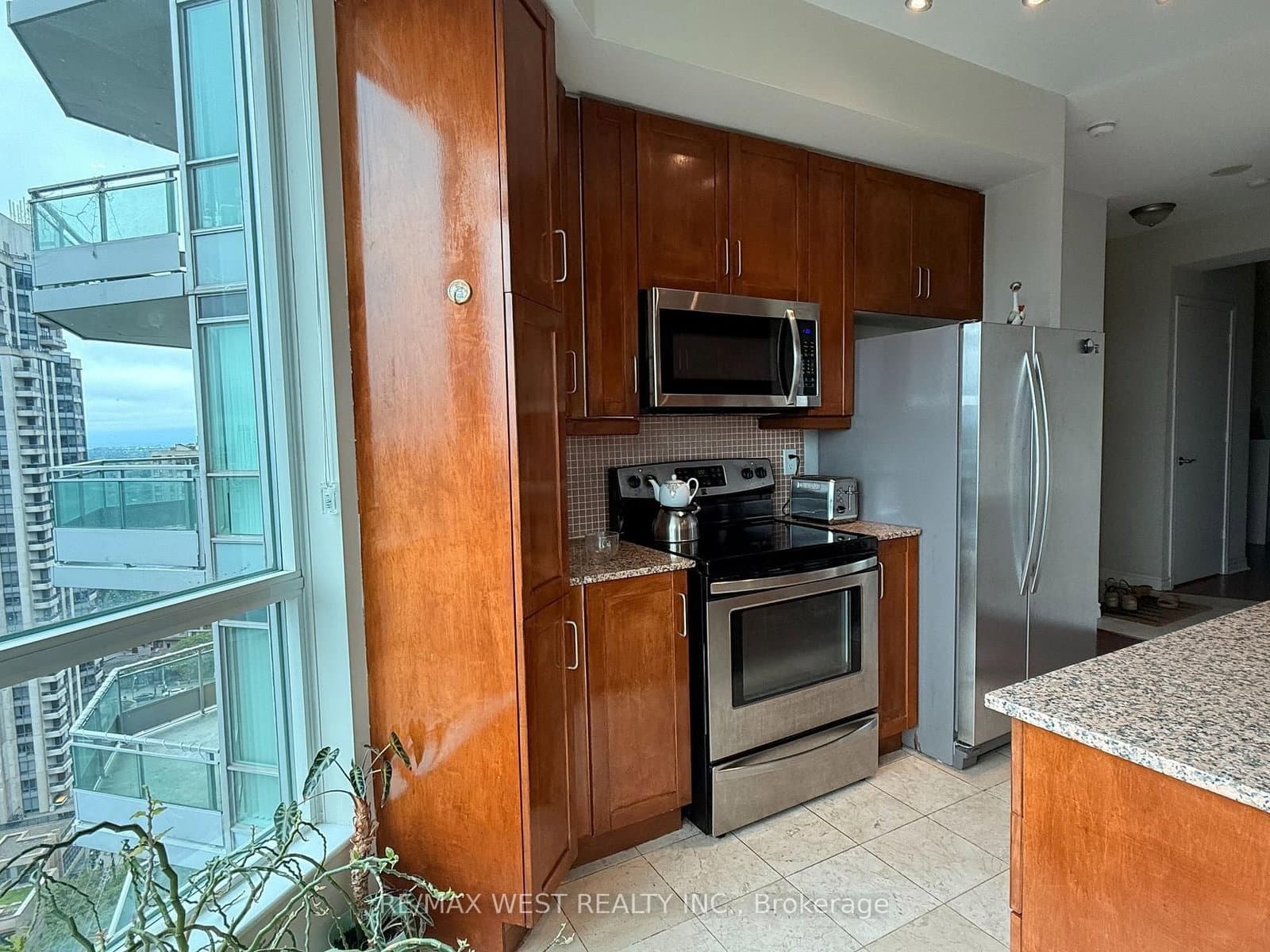 60 Byng Avenue, Unit 2010 thumbnail 18