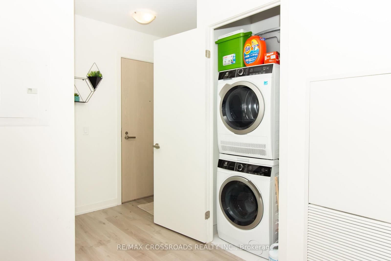 138 Downes Street, Unit 4801 thumbnail 20