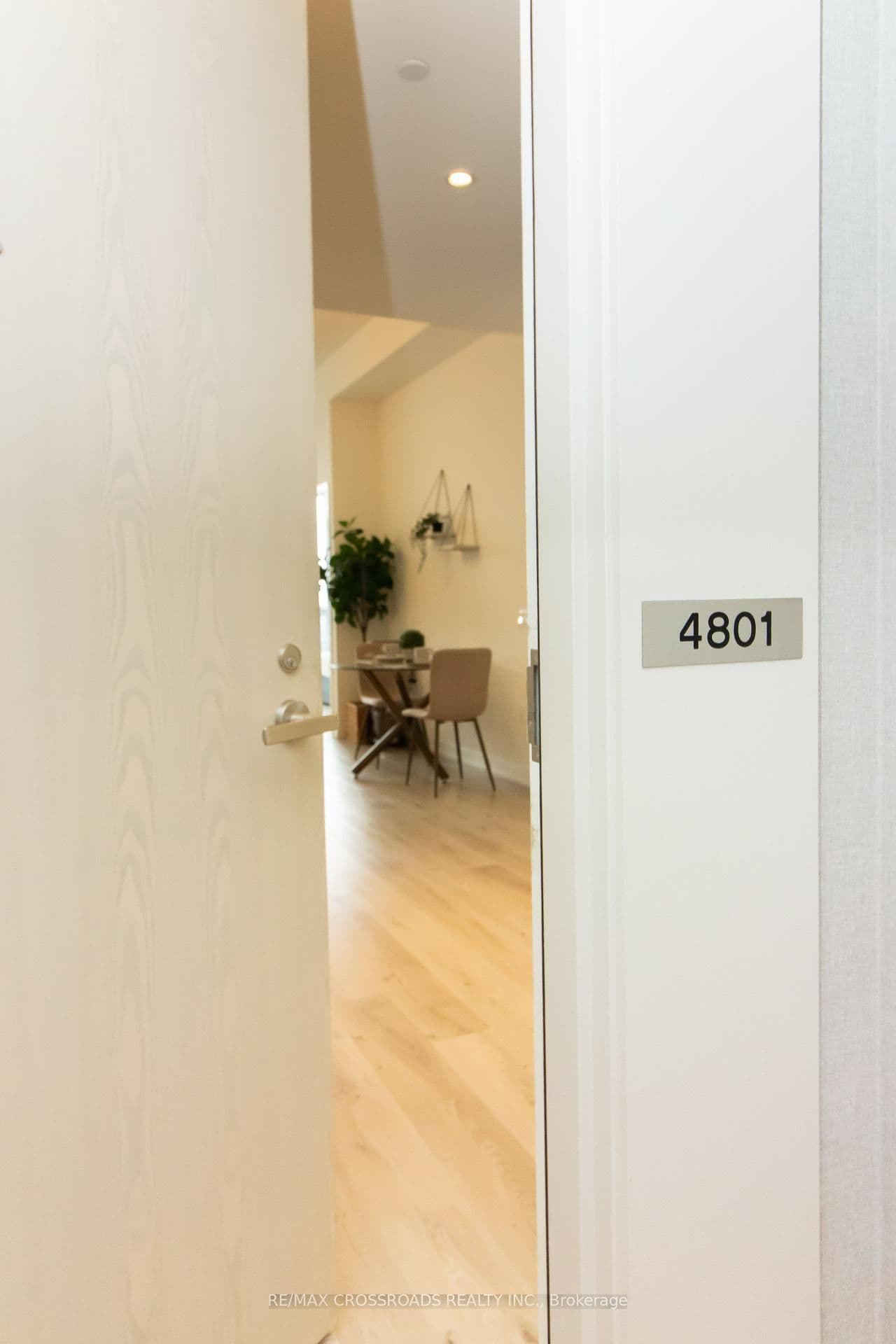 138 Downes Street, Unit 4801 thumbnail 3