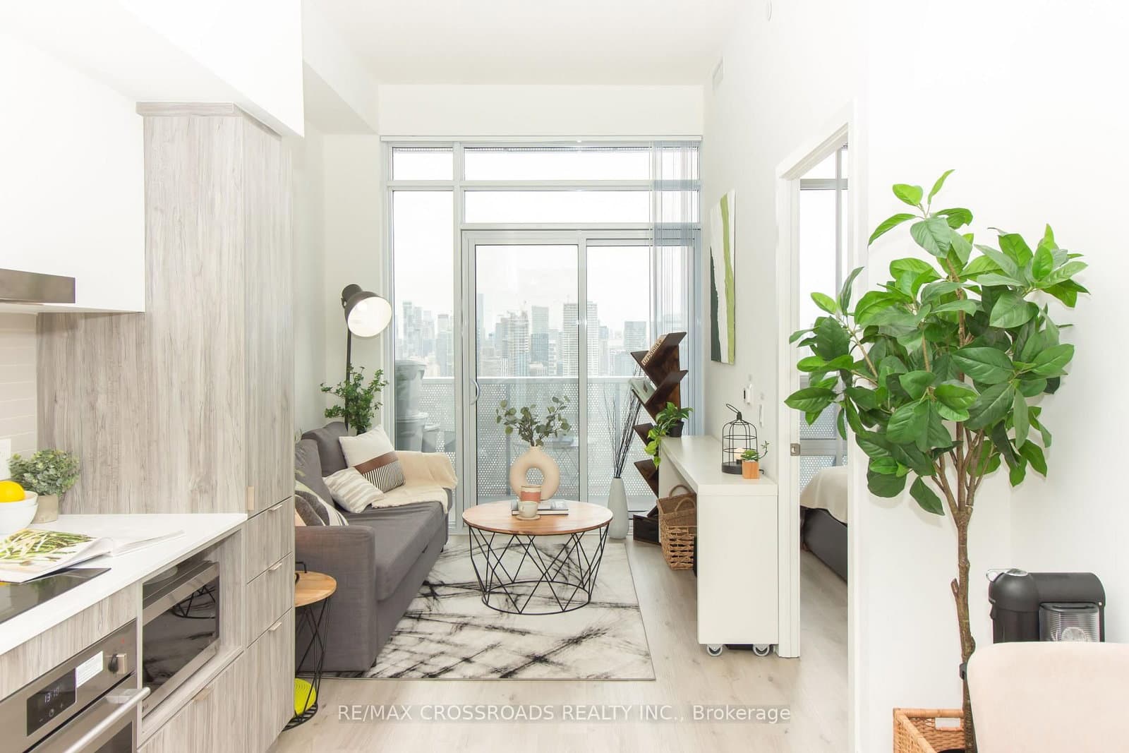 138 Downes Street, Unit 4801 thumbnail 6