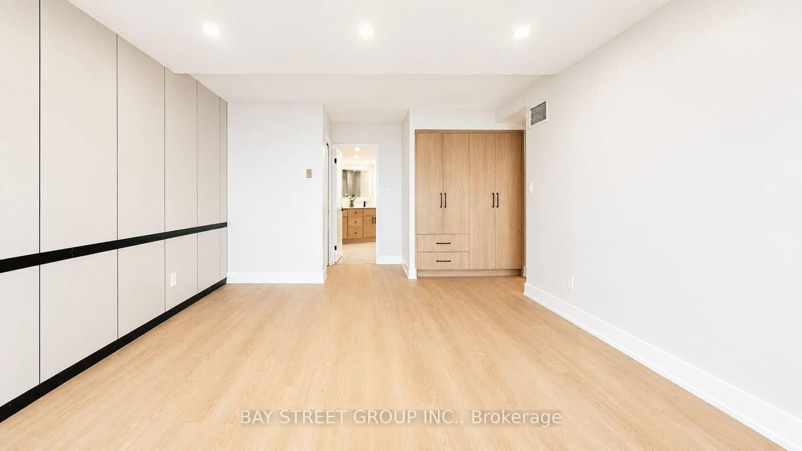 85 Skymark Drive, Unit 2201 thumbnail 23