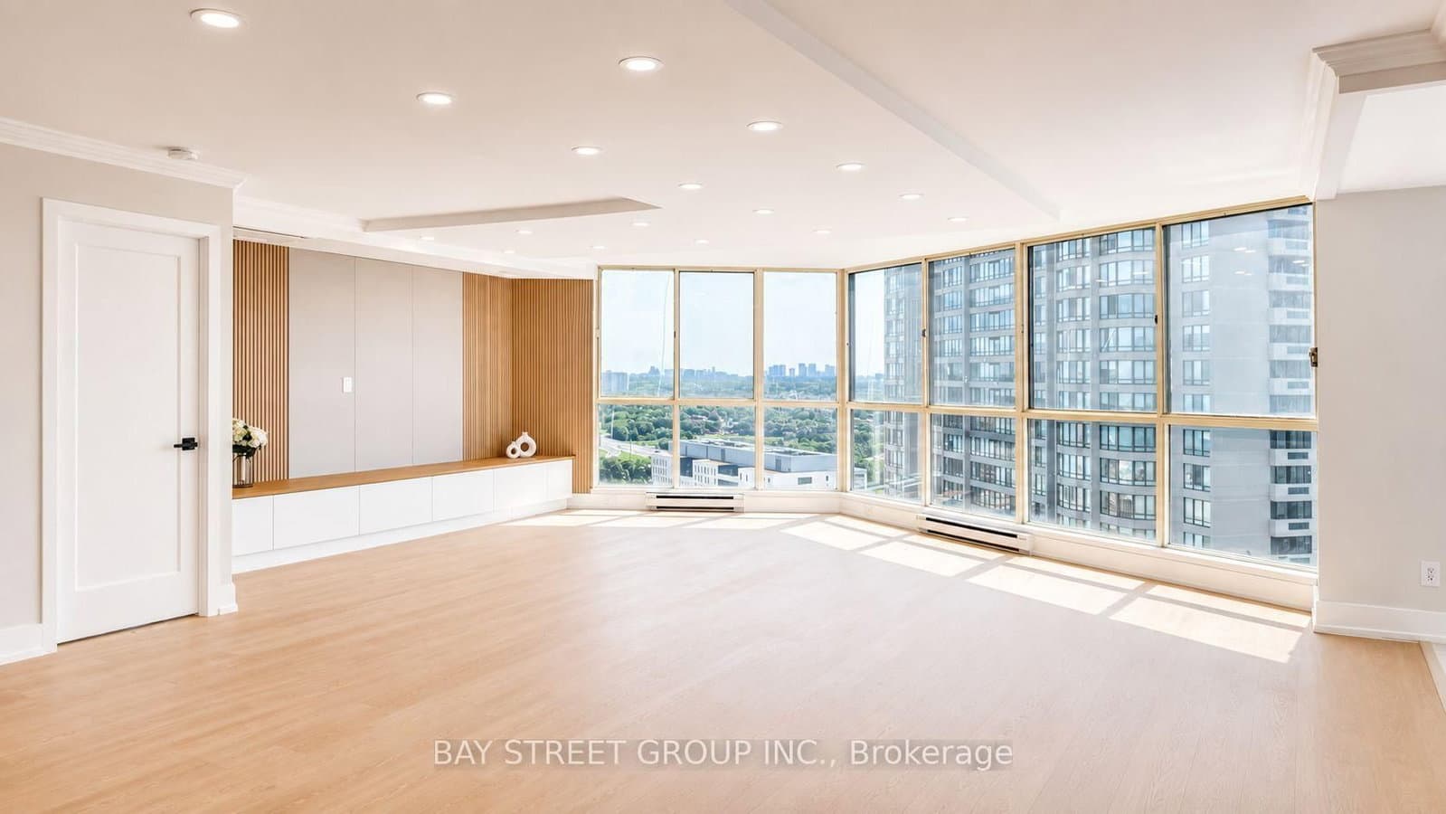 85 Skymark Drive, Unit 2201 thumbnail 5