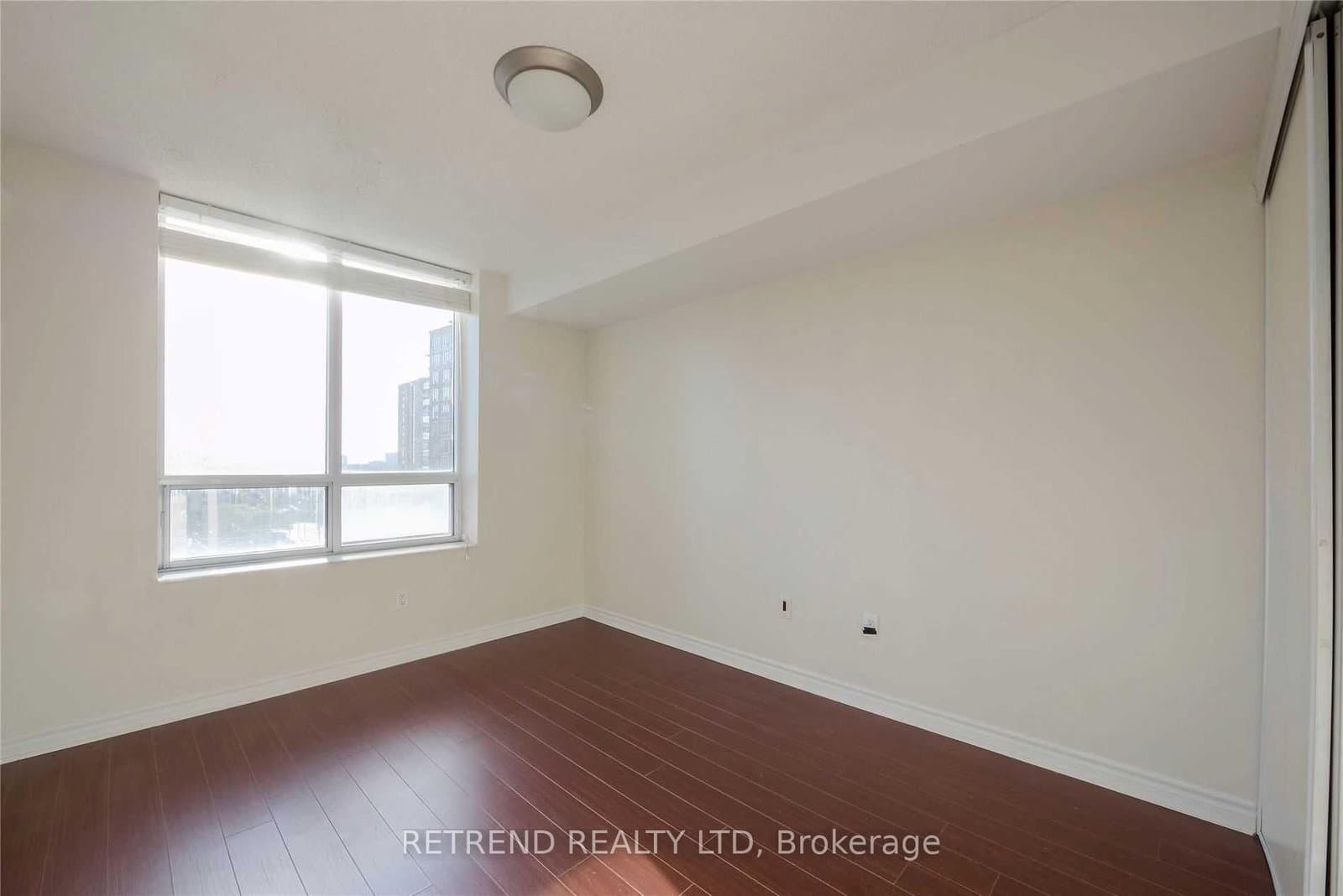 18 Sommerset Way, Unit 1011 thumbnail 15
