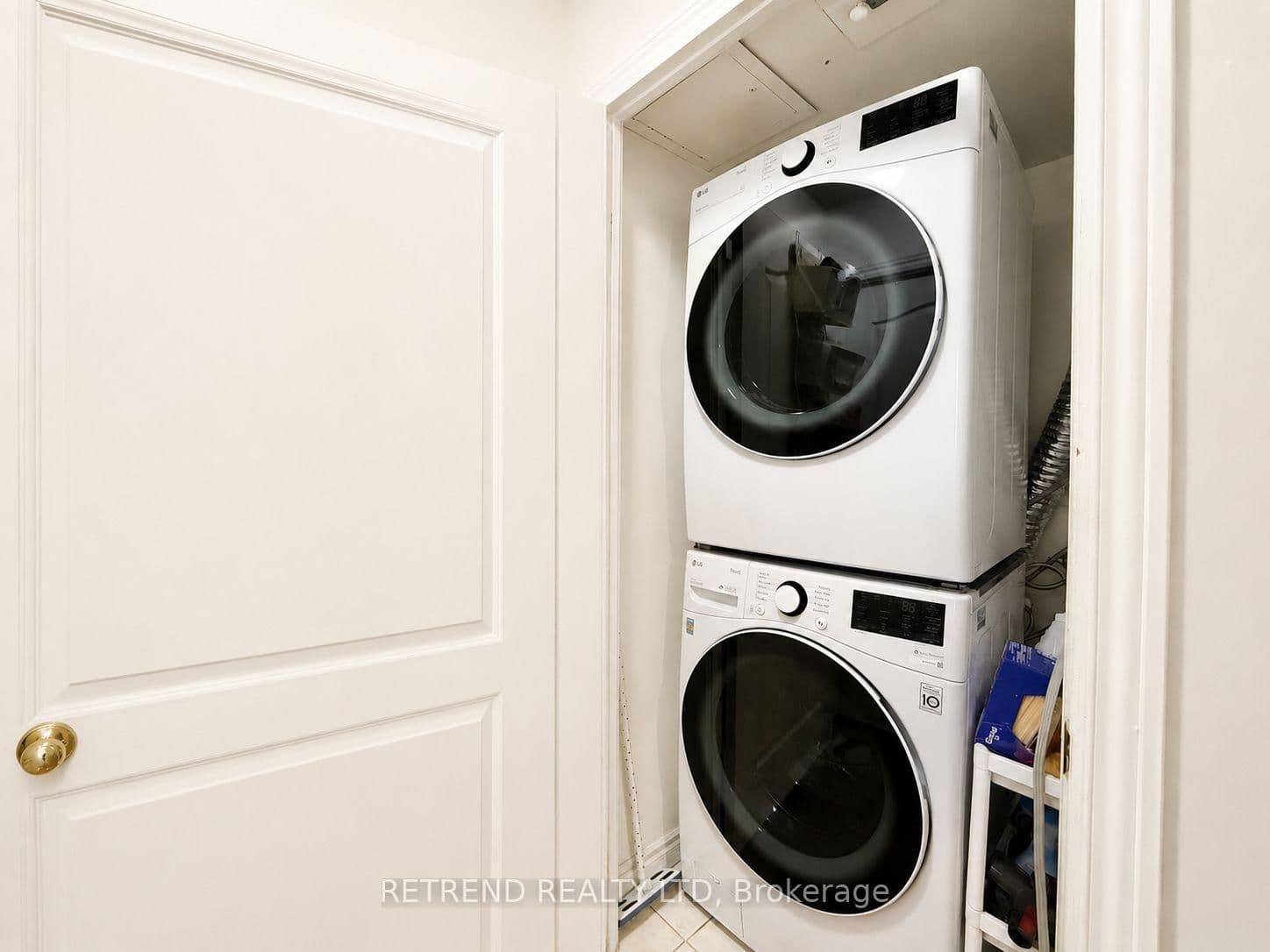 18 Sommerset Way, Unit 1011 thumbnail 20