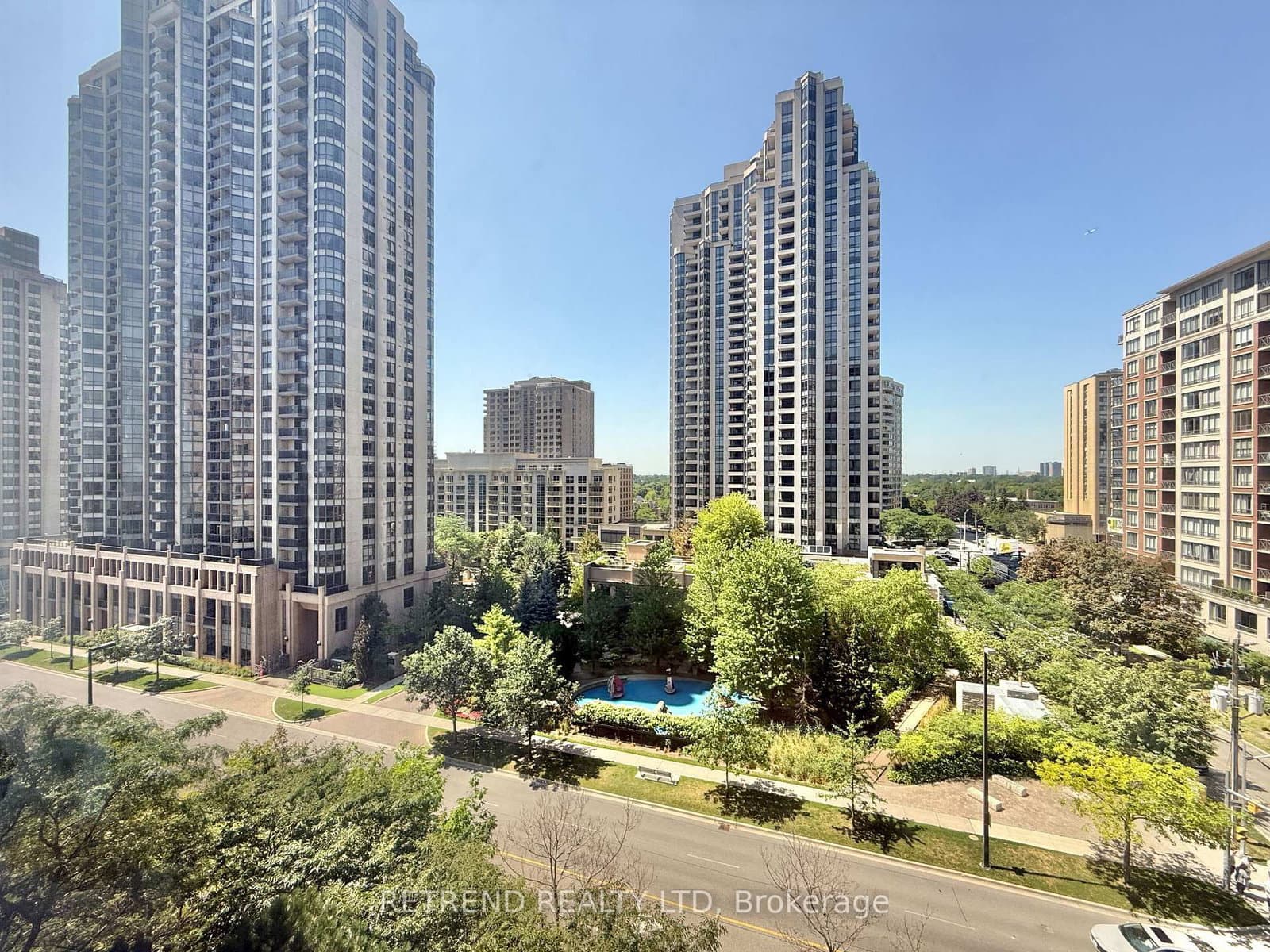 18 Sommerset Way, Unit 1011 thumbnail 22