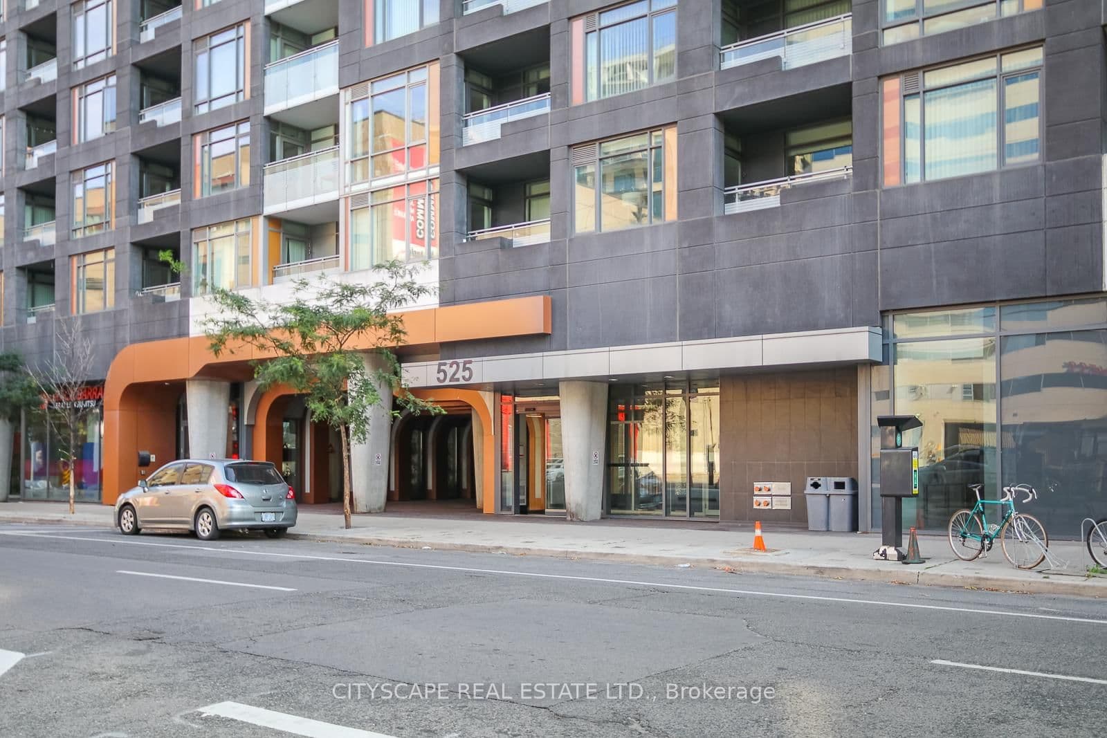525 Adelaide Street W, Unit 908-T - Image 1