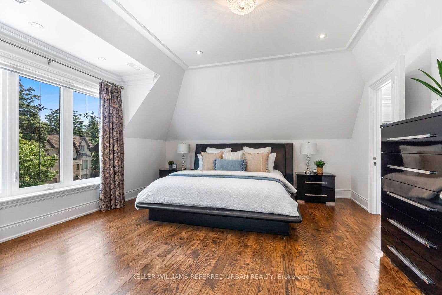 14 Tremont Crescent thumbnail 38