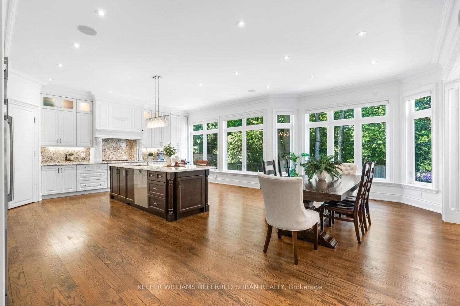 14 Tremont Crescent thumbnail 5