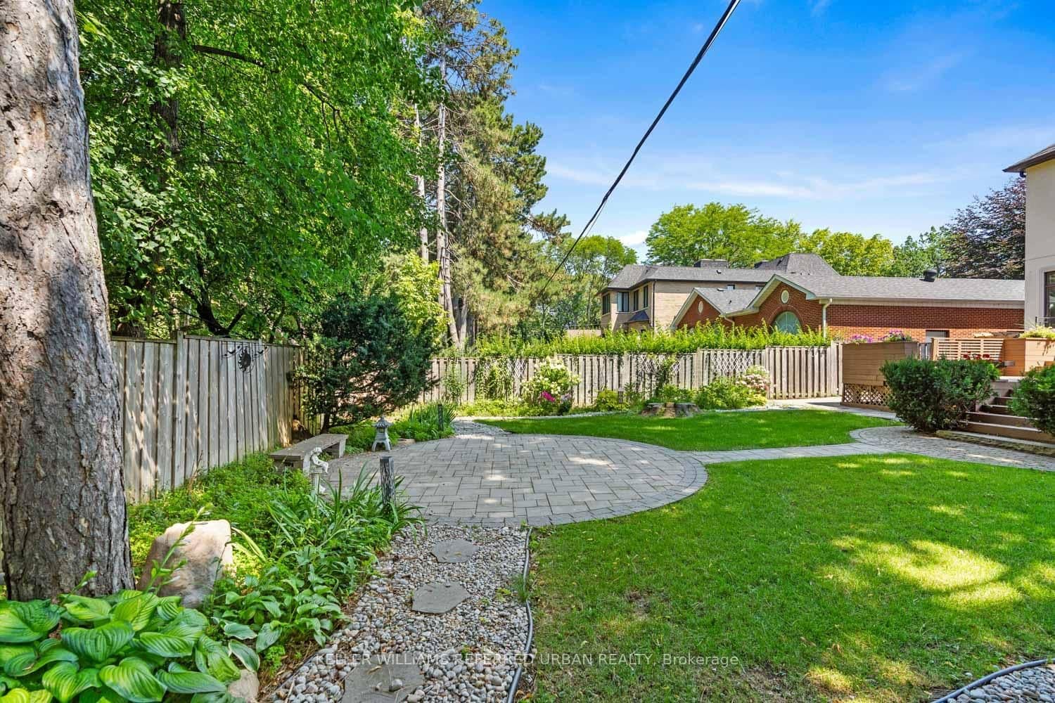 14 Tremont Crescent thumbnail 8