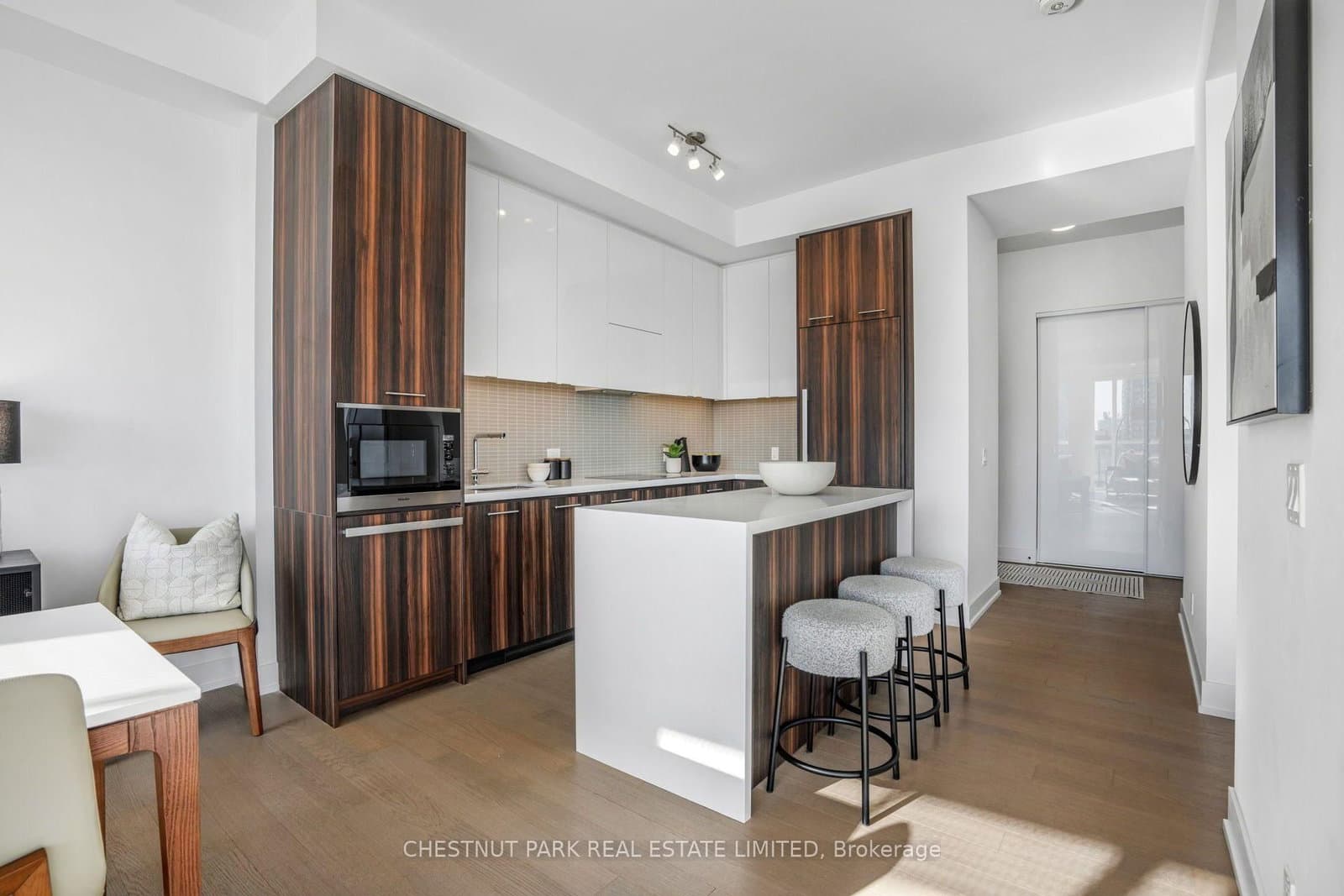 11 Lillian Street, Unit 1802 thumbnail 17