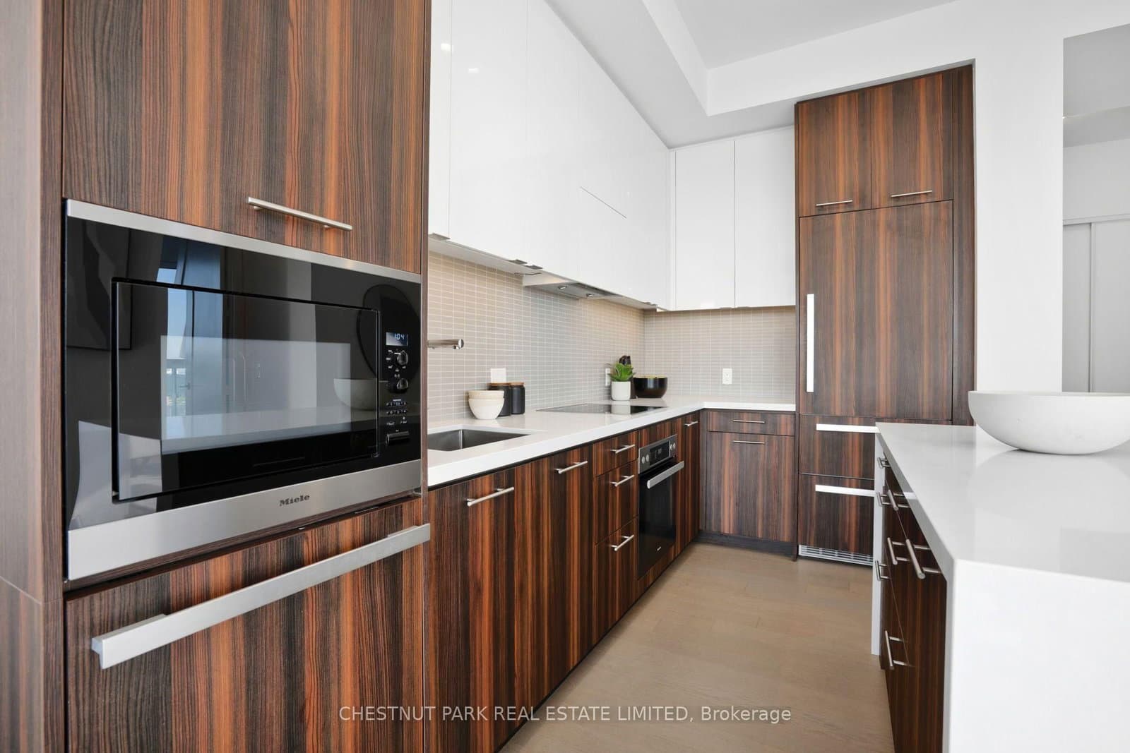 11 Lillian Street, Unit 1802 thumbnail 19