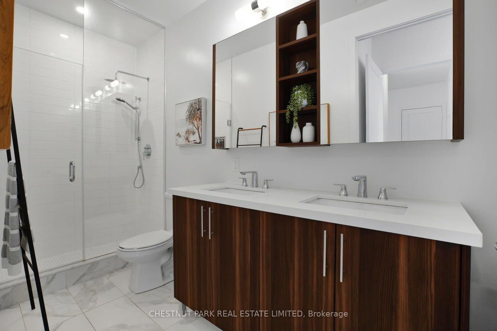 11 Lillian Street, Unit 1802 thumbnail 33