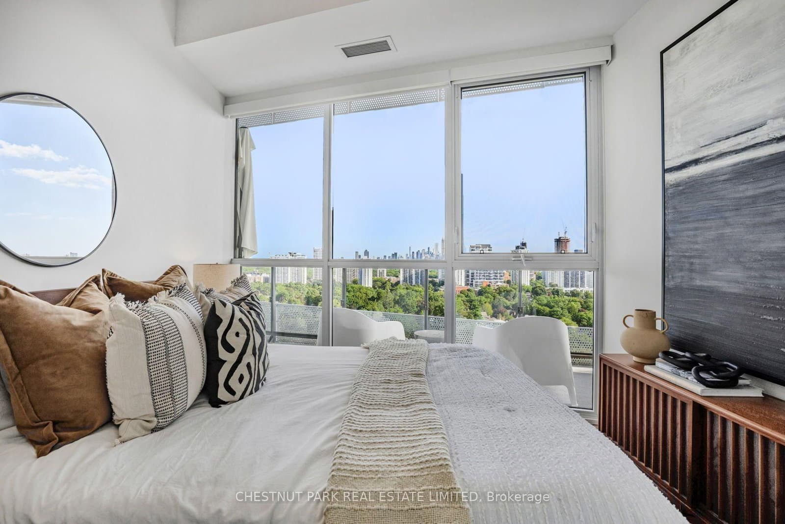 11 Lillian Street, Unit 1802 thumbnail 34