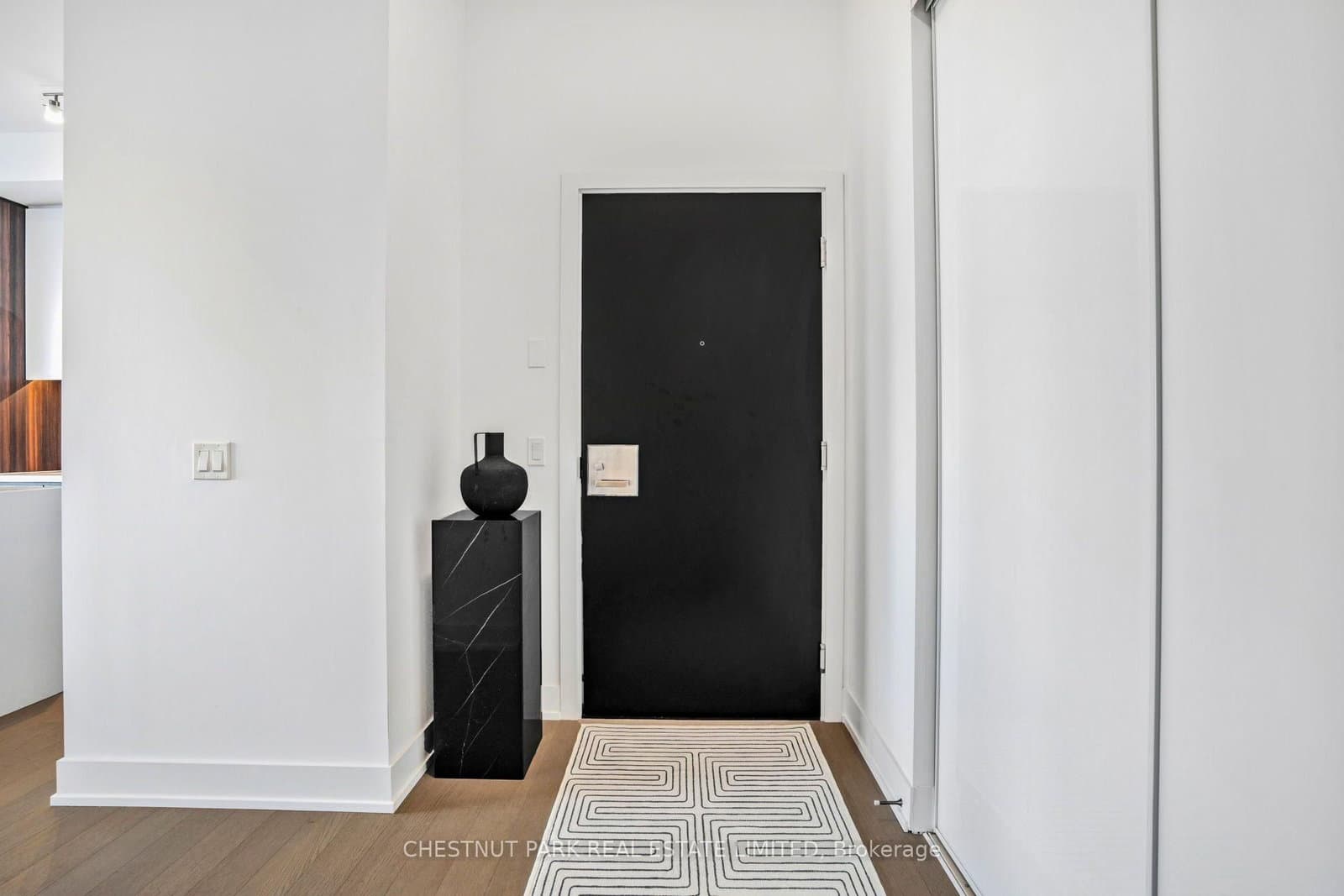 11 Lillian Street, Unit 1802 thumbnail 7
