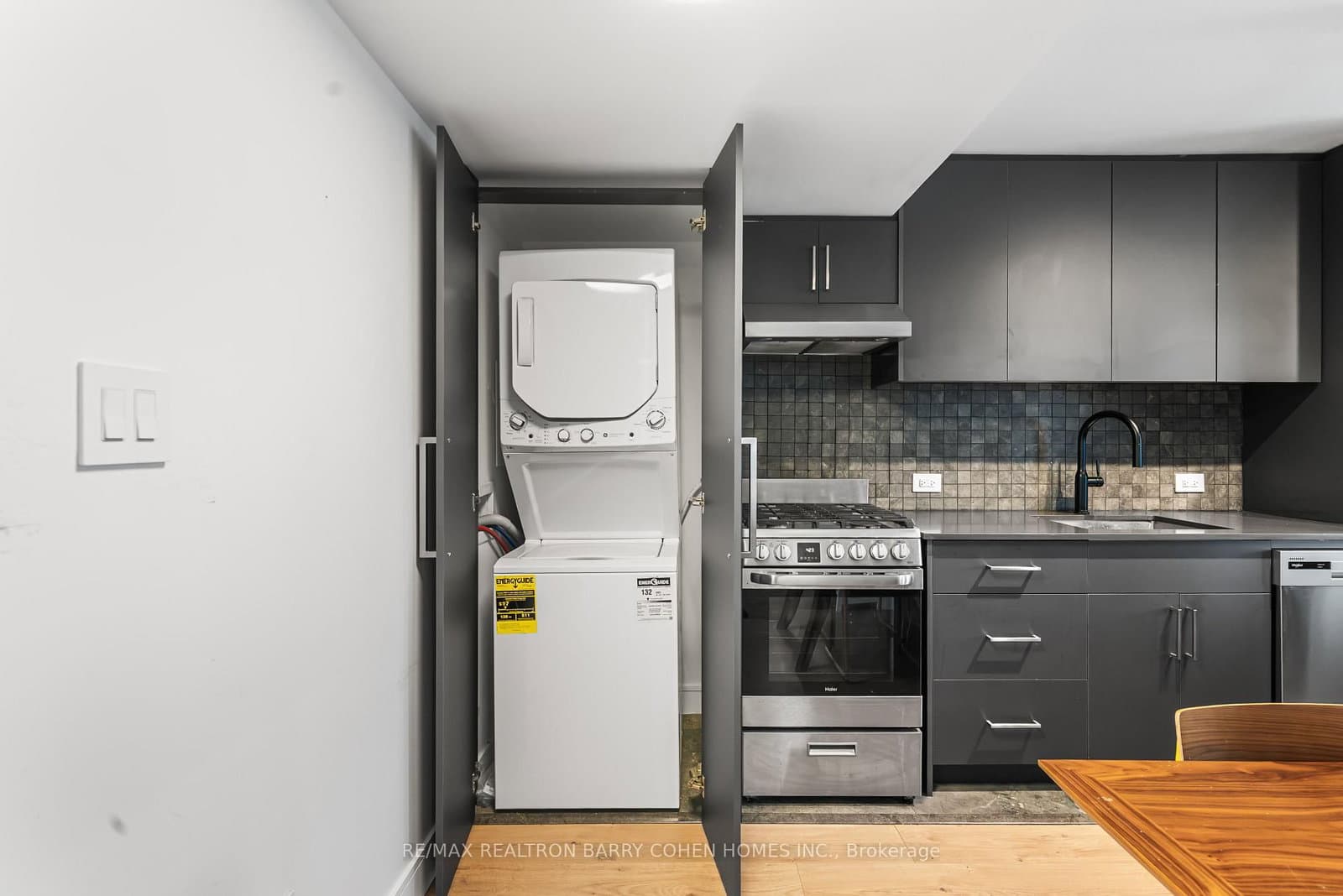 33 Lanark Avenue thumbnail 29
