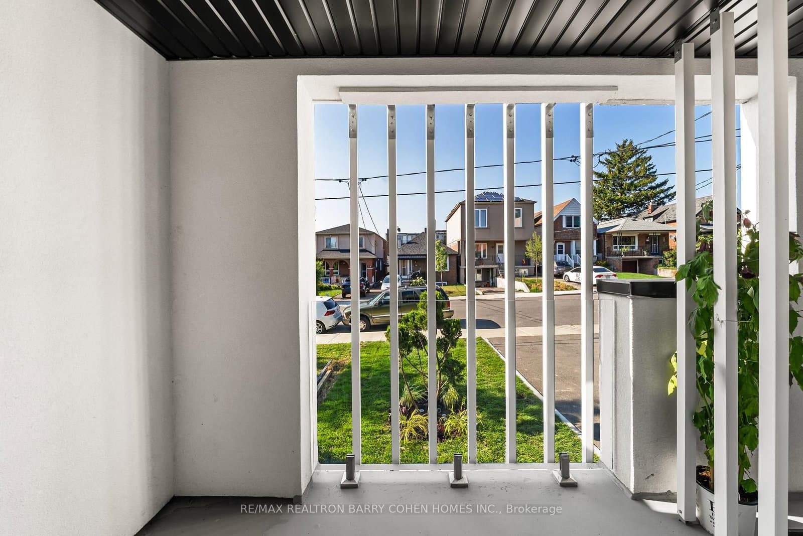 33 Lanark Avenue thumbnail 33