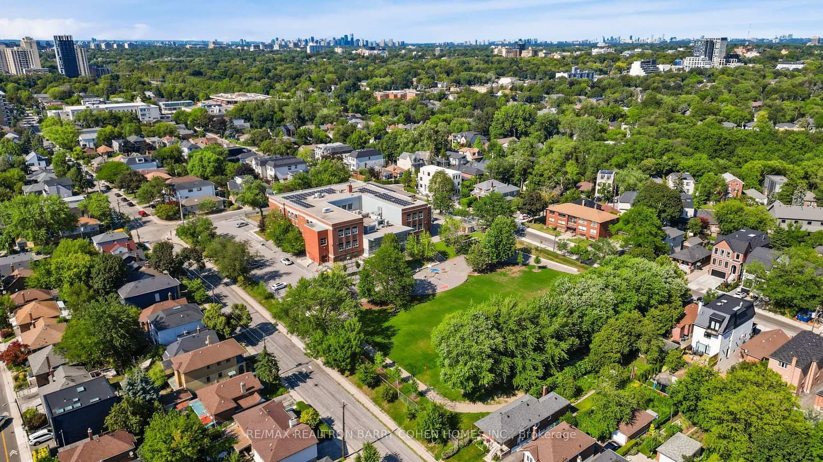 33 Lanark Avenue thumbnail 45