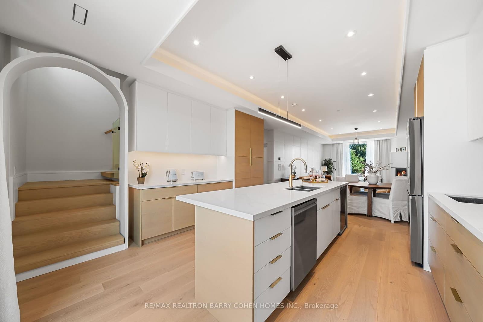 33 Lanark Avenue thumbnail 8